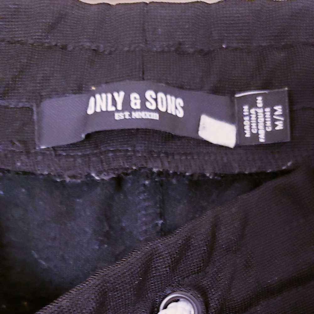 M like new ONLY & SONS track strip joggers from Nordstrom - Picture 3 of 13